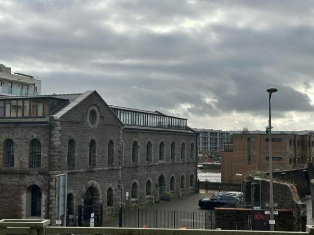 St George'S Home W Private Parking By The Harbour Bristol Exterior photo